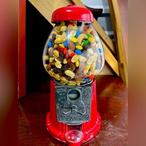 Carousel table top candy machine